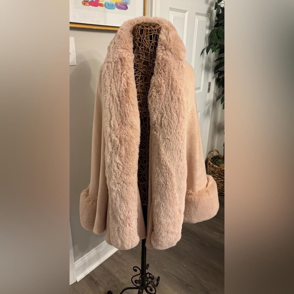 Dusty Rose Cape with Faux Fur Cuffs and Collar One Size
